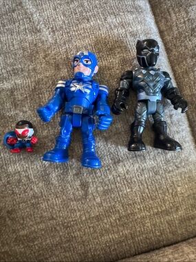 Kids Superhero Action Figure Set - Captain America & Black Panther Blue & Black